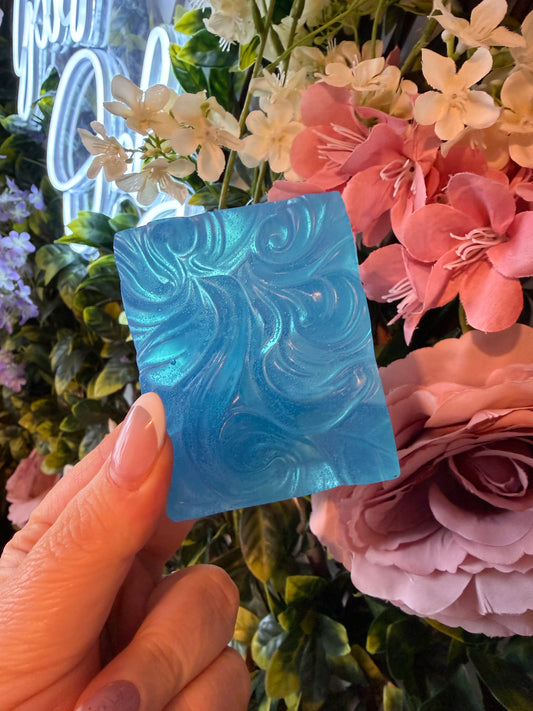 SPRING WHISPER BAR